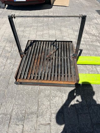 Barbacoa de metal