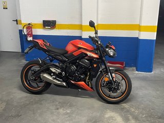 Triumph Street Triple R 765 Naranja