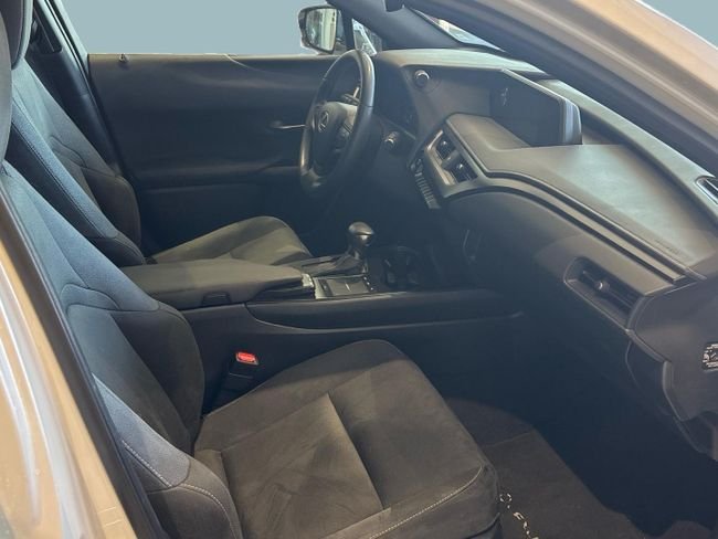 Lexus UX 2022, foto 7