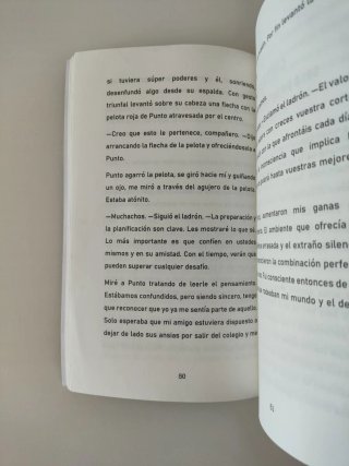 El Misterio tras las Pistas: Novela juvenil par...