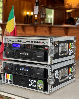 Sound System COMPLETO con rack listo para sonar.