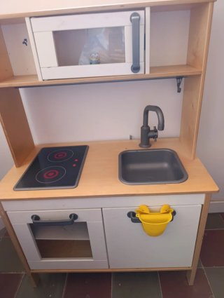 Cocina de madera infantil