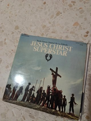 Vinilos como nuevos, de todo un poco