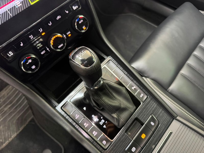 Škoda Superb 2021, foto 19