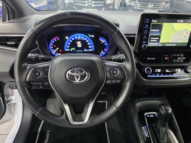 Toyota Auris 2023, foto 12