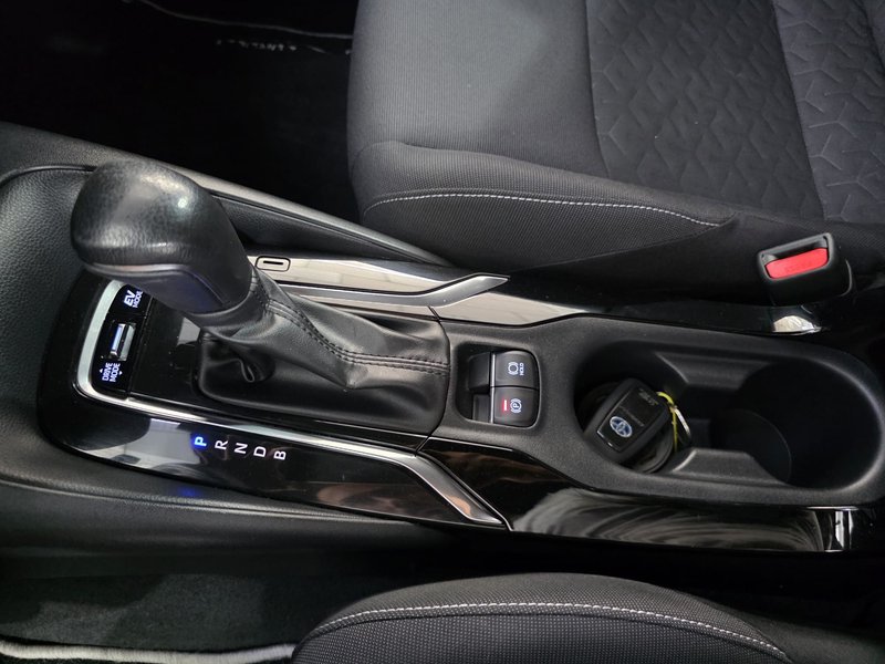 Toyota Auris 2023, foto 13