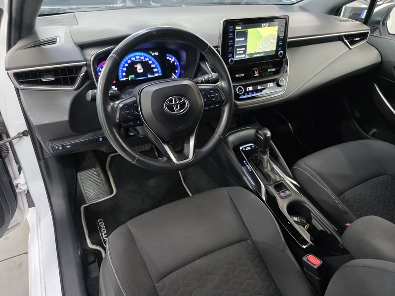 Toyota Auris 2023, foto 18