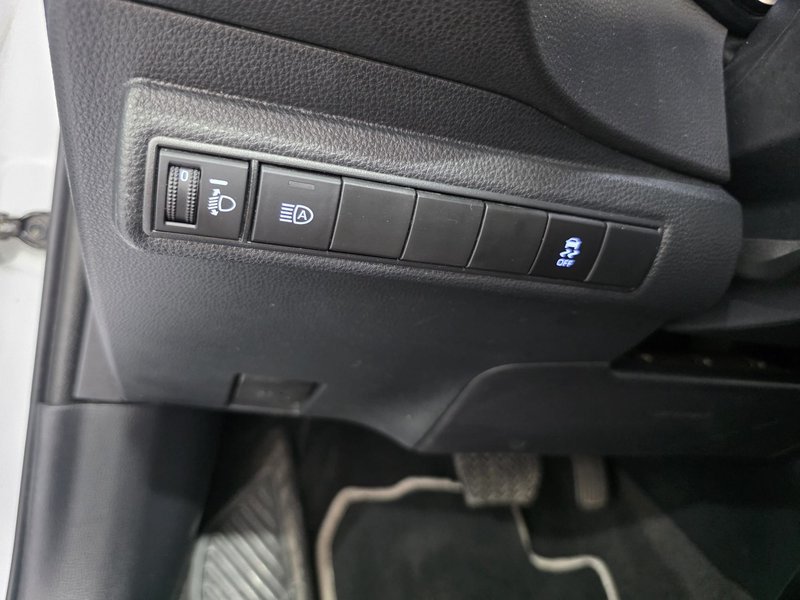 Toyota Auris 2023, foto 19