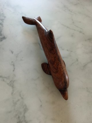 Delfino in legno intagliato a mano Senegal