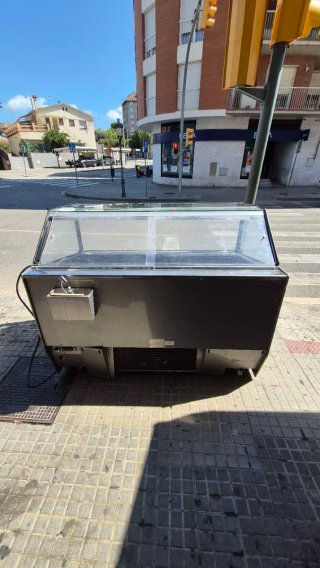 Expositor de helados Jijonenca