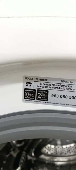 LAVADORA CARGA FRONTAL L.G 9 KG RPM 1400