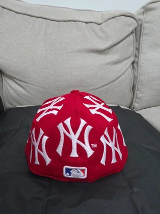 Gorra Supreme Roja Box Logo