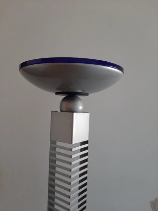 Lámpara Torre Diseño Moderno