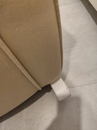 Mecedora beige de tela