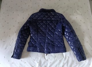 Abrigo" Moncler". Perfecto estado
