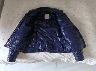 Abrigo" Moncler". Perfecto estado