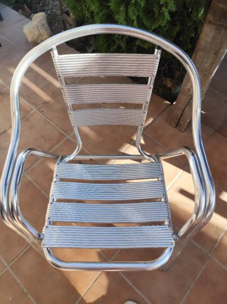 Silla de metal plateada, 6 unidades