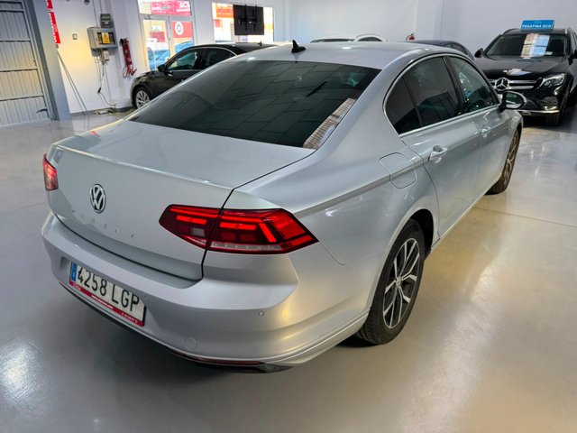 VOLKSWAGEN Passat Executive 1.6 TDI 88kW 120CV DSG