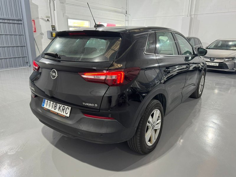 Opel Grandland X 2018, foto 3