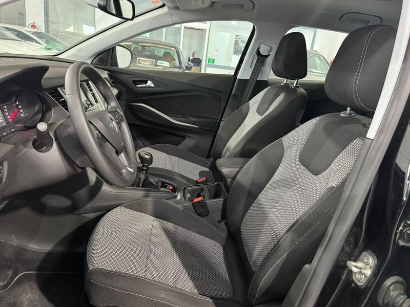 Opel Grandland X 2018, foto 6