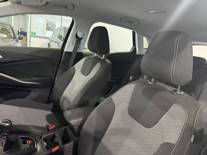 Opel Grandland X 2018, foto 8