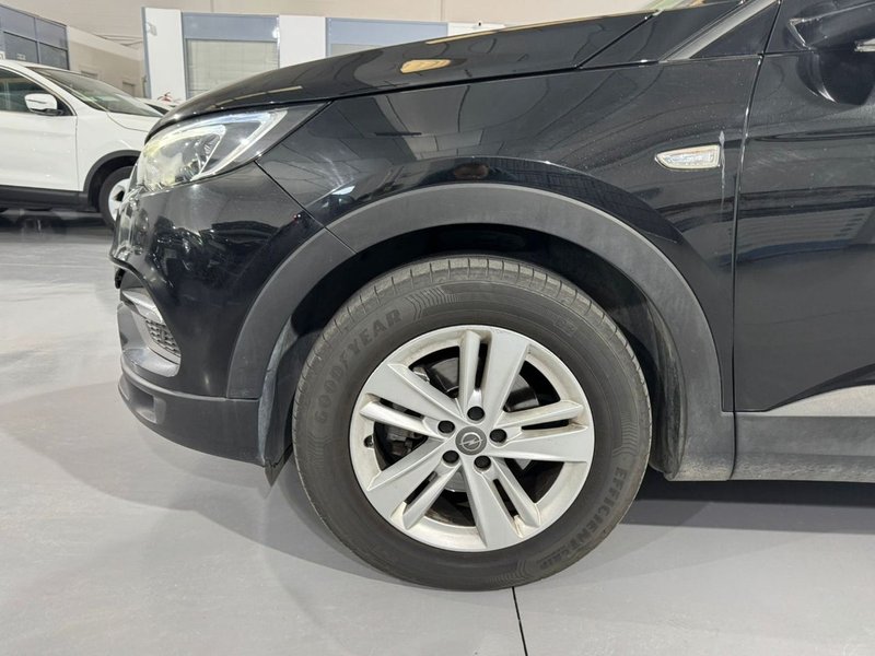 Opel Grandland X 2018, foto 13