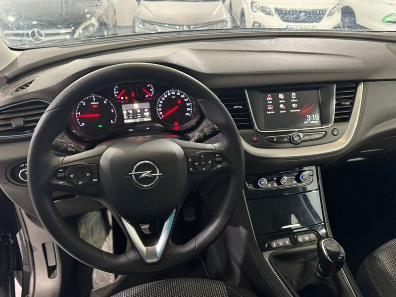 Opel Grandland X 2018, foto 21