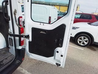 Nissan Interstar Combi 2.3 dCi Optima L2H2 FWD 107 kW (146 CV)