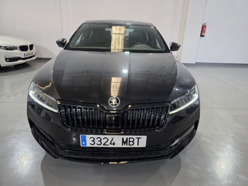 Škoda Superb 2022, foto 2
