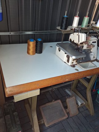 Máquina remalladora industrial Brother 5 hilos