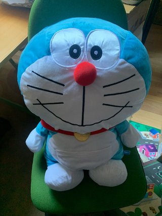 Peluche grande Doraemon