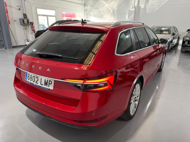 Škoda Superb Combi 2.0 TDI Adblue Style 2021, foto 7