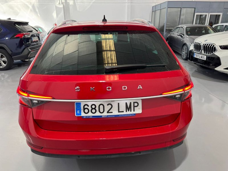 Škoda Superb Combi 2.0 TDI Adblue Style 2021, foto 11