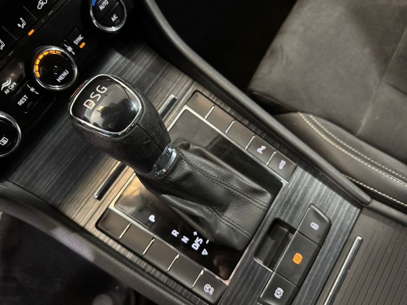 Škoda Superb Combi 2.0 TDI Adblue Style 2021, foto 22