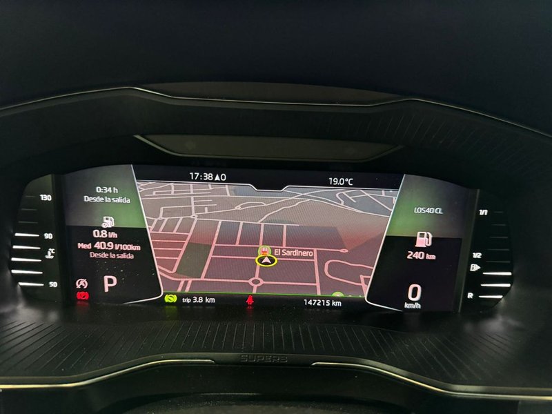 Škoda Superb Combi 2.0 TDI Adblue Style 2021, foto 25