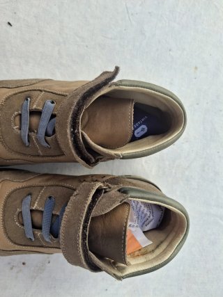 Botas niño/niña Talla 37.  Andarines