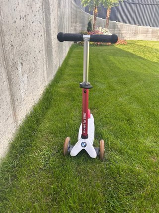 Patin BMW con asiento para niños