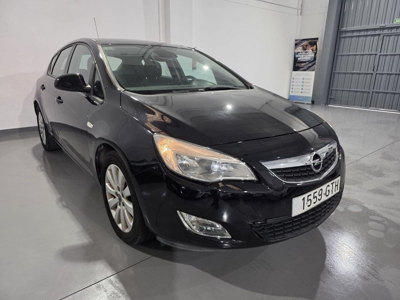 Opel Astra 1.7 CDTI Enjoy 18'' 2010