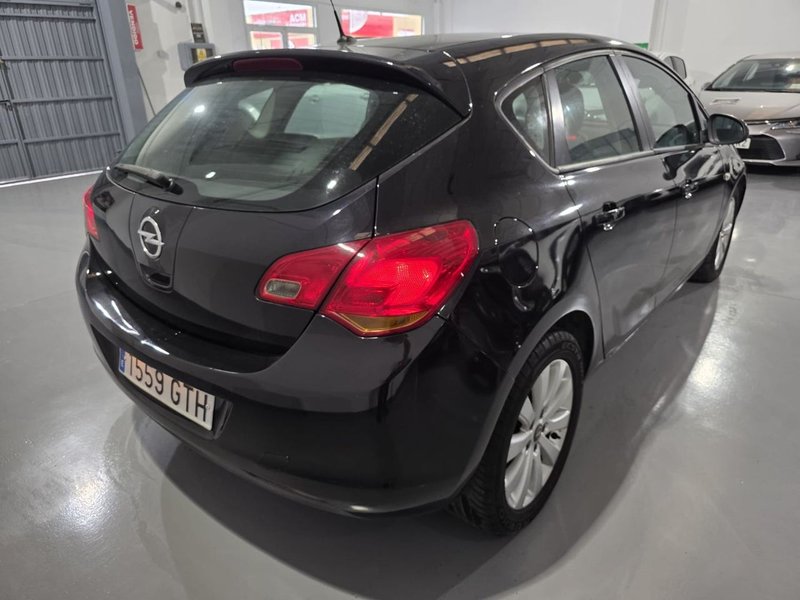 Opel Astra 1.7 CDTI Enjoy 18'' 2010, foto 7
