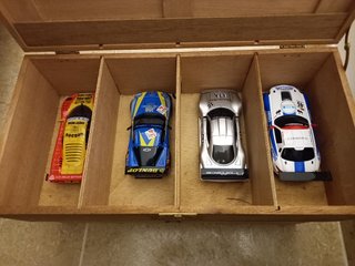 Circuito Ninco 18m + Mesa + 26 Coches