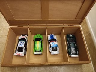 Circuito Ninco 18m + Mesa + 26 Coches