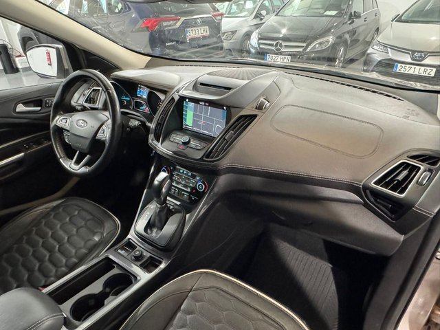 FORD Kuga Vignale 2.0 TDCi 132kW 4x4 PowerShift