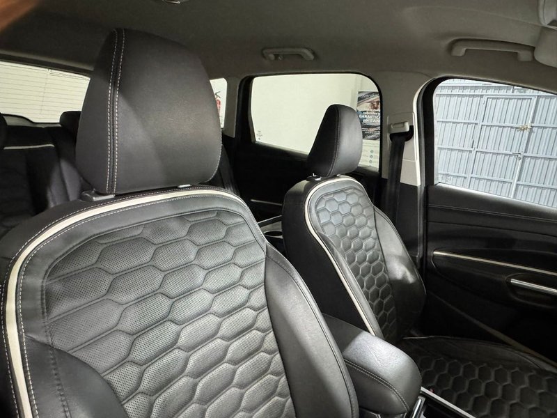 Ford Kuga 2019, foto 17
