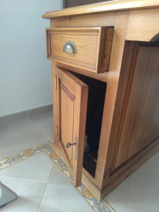 Escritorio madera maciza pino a mano en Ronda