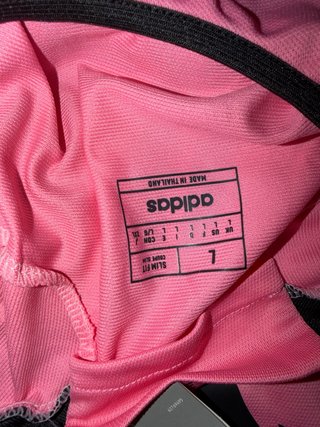 Camiseta Adidas rosa talla L