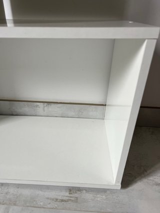 Estantería blanca tipo escalera