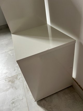 Estantería blanca tipo escalera