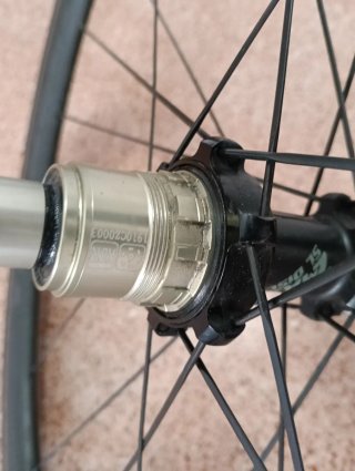Ruedas de carbono VELOZER