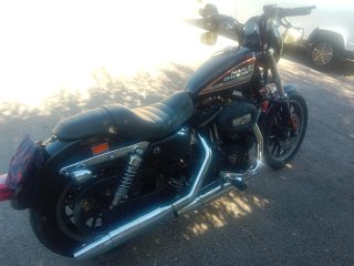 Harley-Davidson 883r