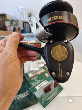 Carrete Mitchell 498 Pro